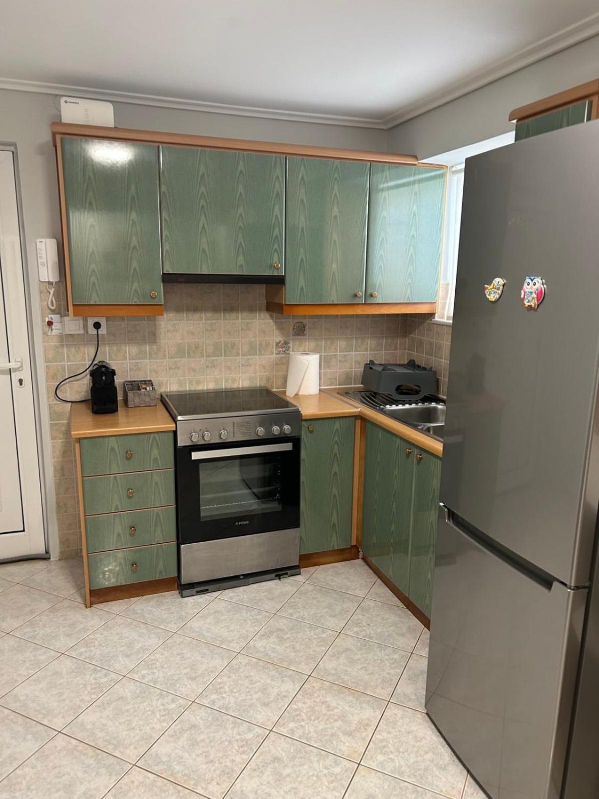 παραλιακό με αυλή Apartment