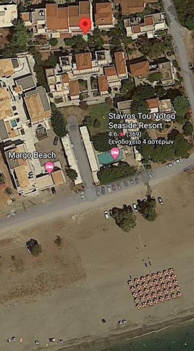 Apartmán παραλιακό με αυλή *