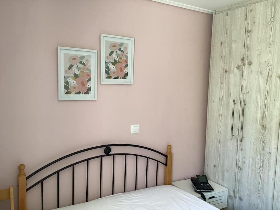 Apartmán παραλιακό με αυλή